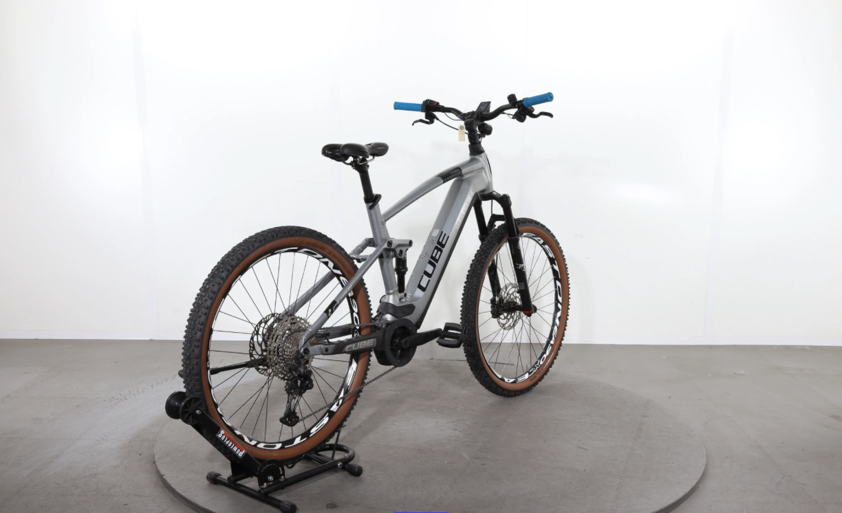 Cube Stereo Hybrid 120 Race  ( Año 2023  )