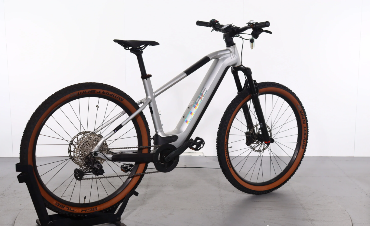 Cube Reaction Hybrid SLX Año 2023