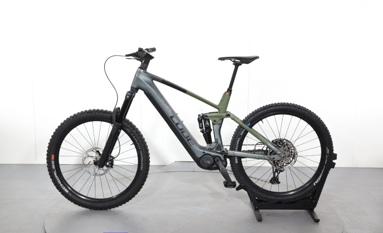 Cube Stereo Hybrid 160 HPA ActionTeam 500   Año 2023