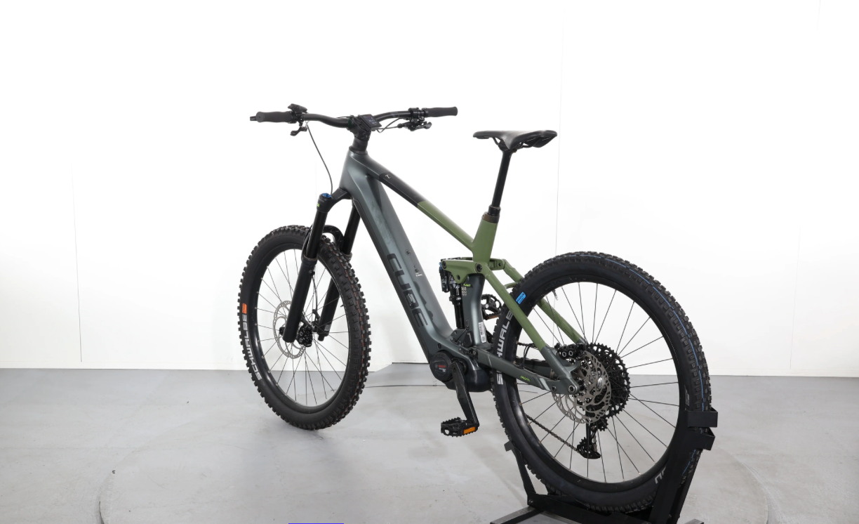Cube Stereo Hybrid 160 HPA ActionTeam 500   Año 2023