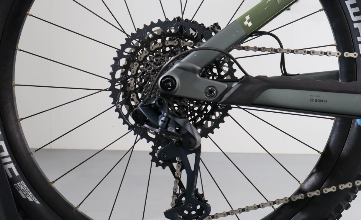 Cube Stereo Hybrid 160 HPA ActionTeam 500   Año 2023