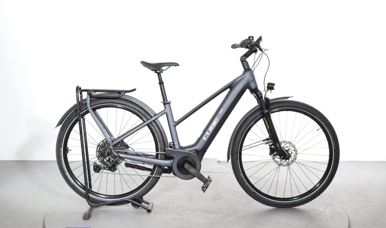 Cube Touring Hybrid ProAño 2024