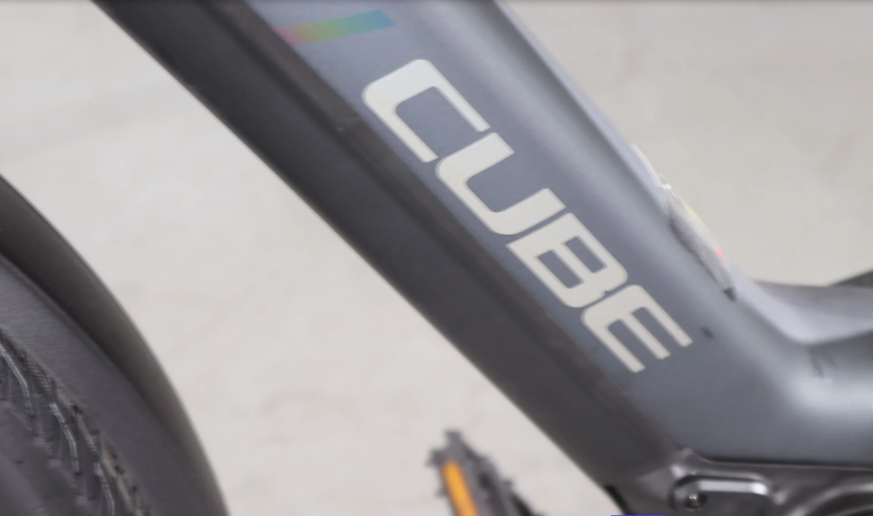 Cube Touring Hybrid ProAño 2024