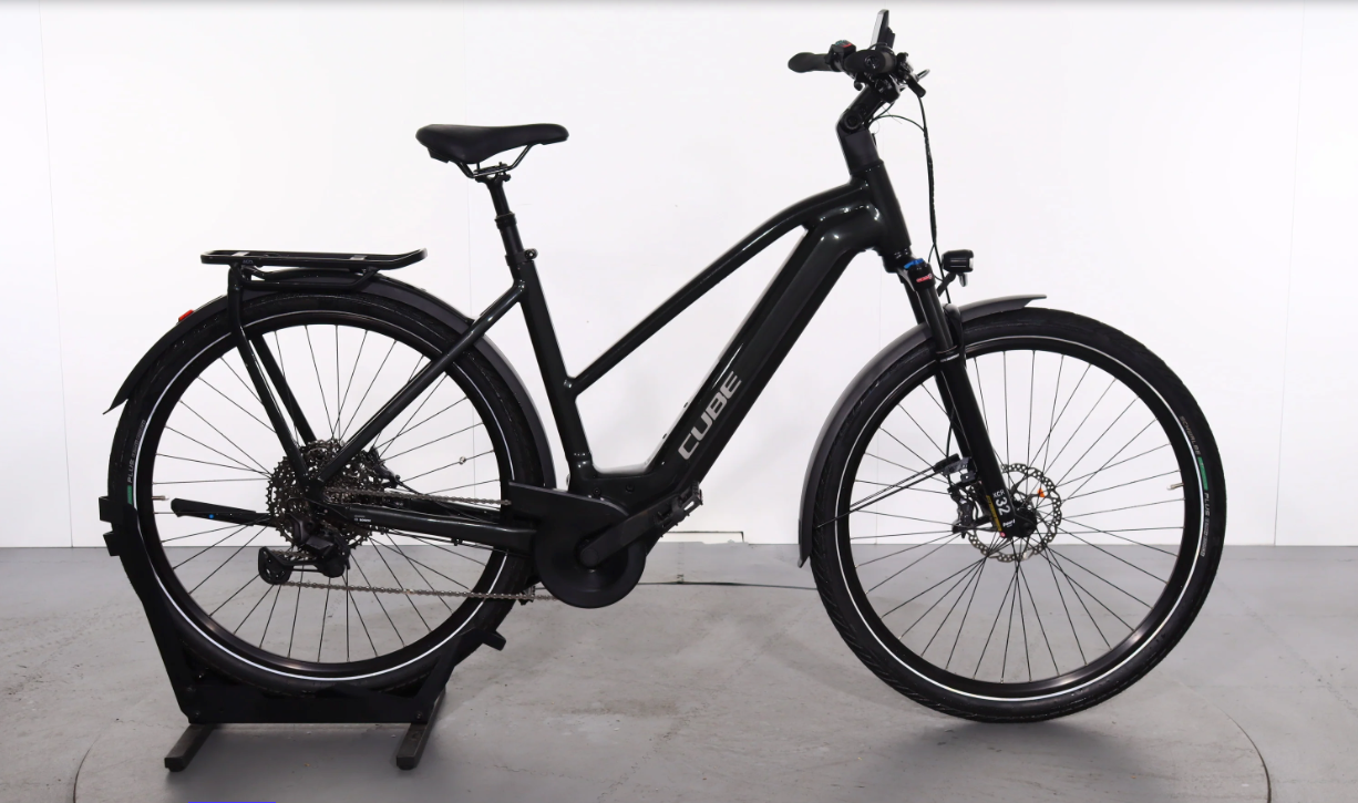 Cube Kathmandu Hybrid EXC Año 2024