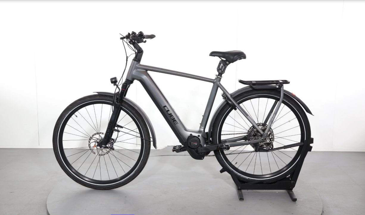 Cube Kathmandu Hybride SLT 750  Año 2024