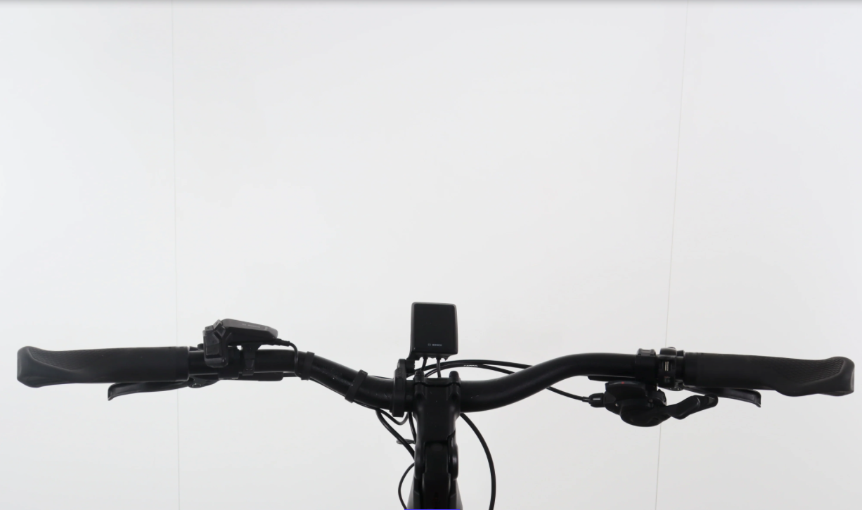 Cube Kathmandu Hybrid Exc 750    Año 2023
