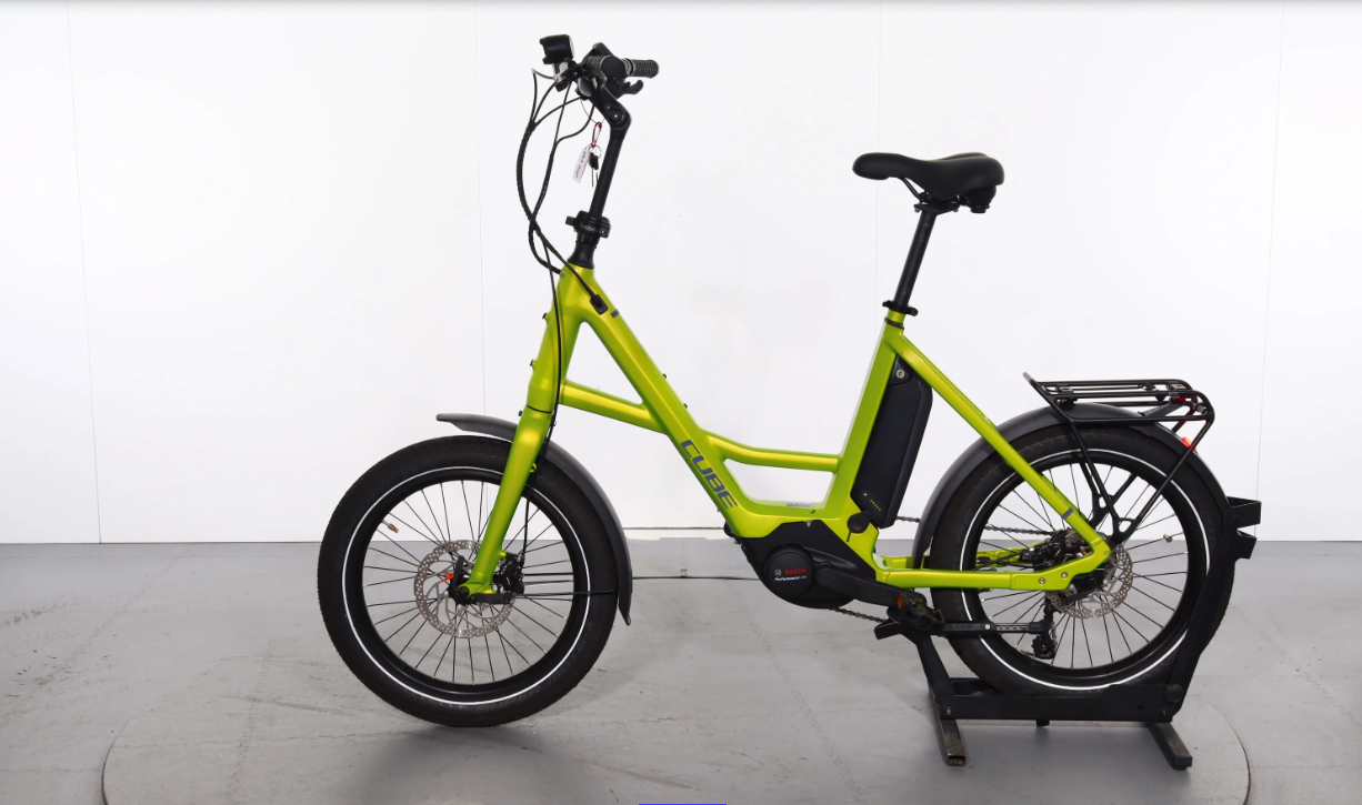 Cube Compact Hybrid    Año 2025